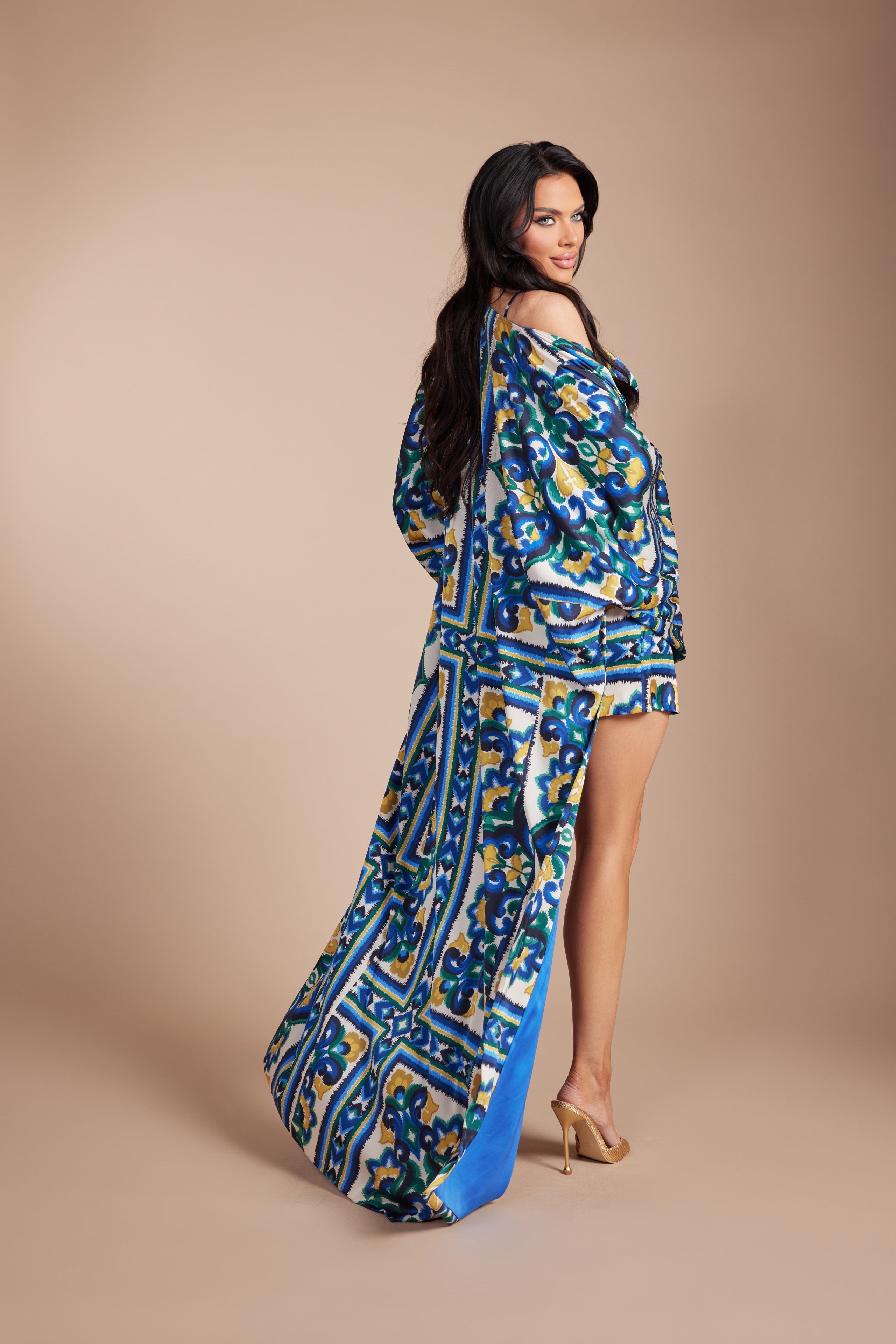 LuxurioPrinted Bralette, High-Waist Shorts & Dramatic Kimono